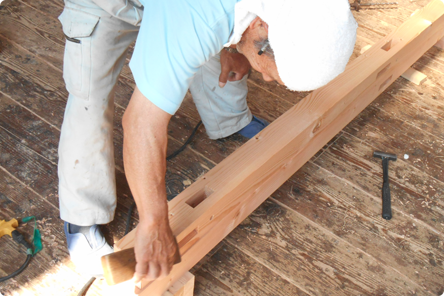 地元の職人が作る家